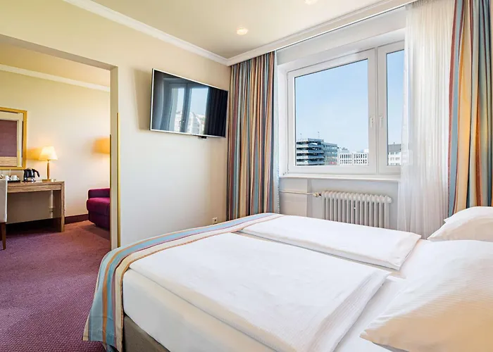 Hotel Western Raphael Altona 3*