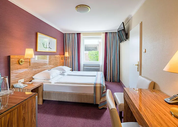 Western Raphael Altona Hotel