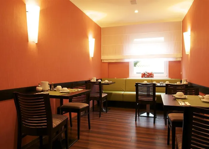Hotel Western Raphael Altona 3*