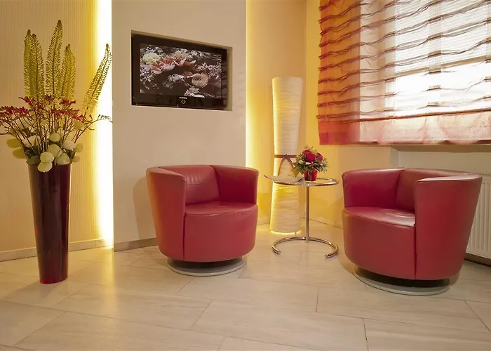 Western Raphael Altona