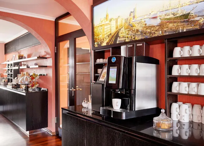 Western Raphael Altona Hotel 3*