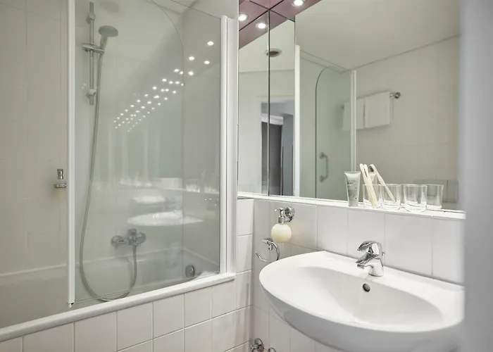 Hotel Western Raphael Altona 3*