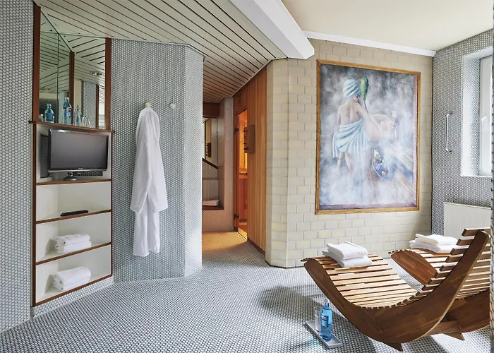 Western Raphael Altona Hotel 3*