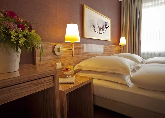 Hotel Western Raphael Altona 3*
