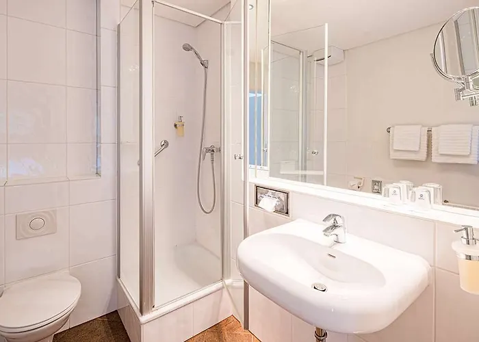 Hotel Western Raphael Altona 3*